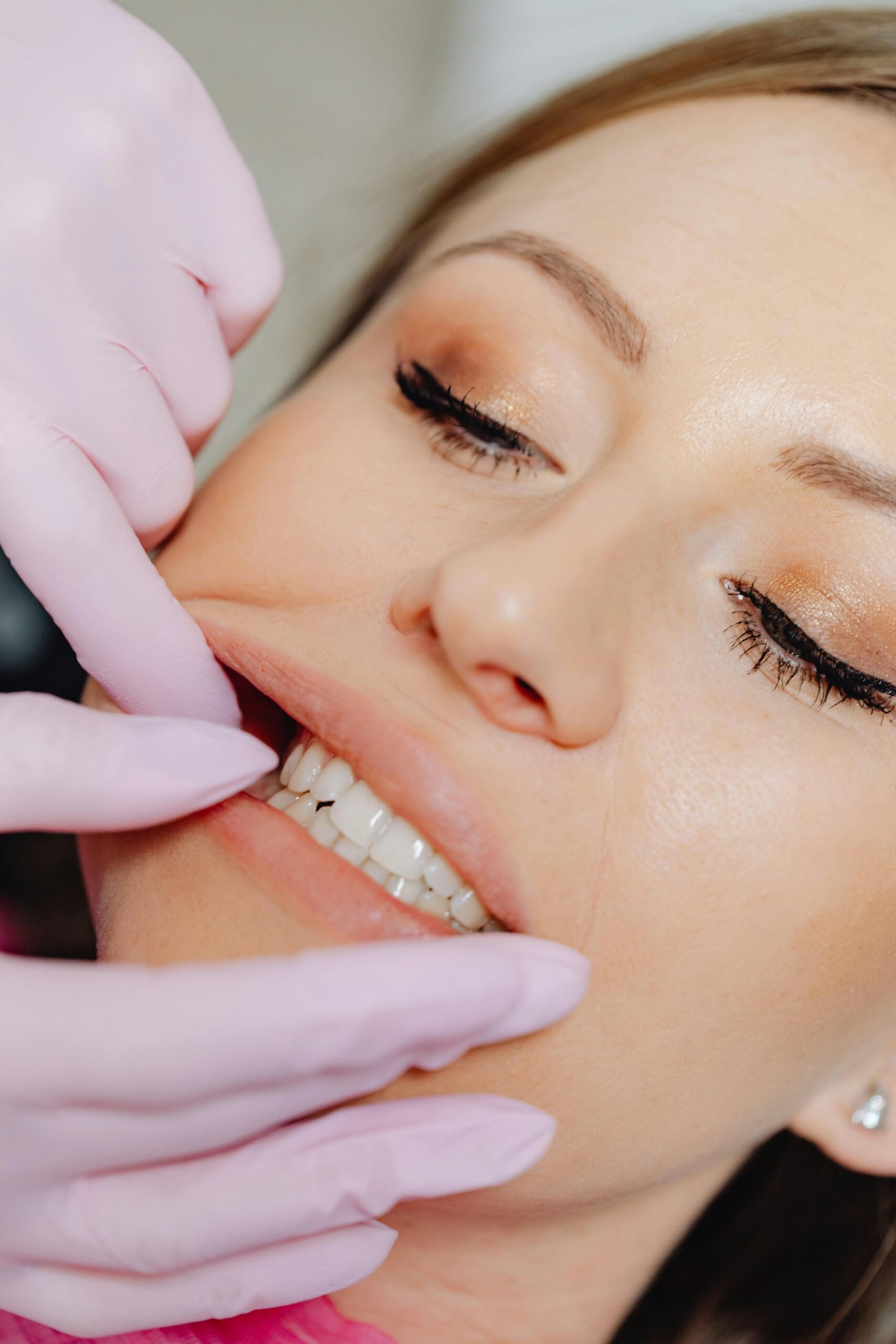 patient undergoing check-up before dental cleanings Katy TX